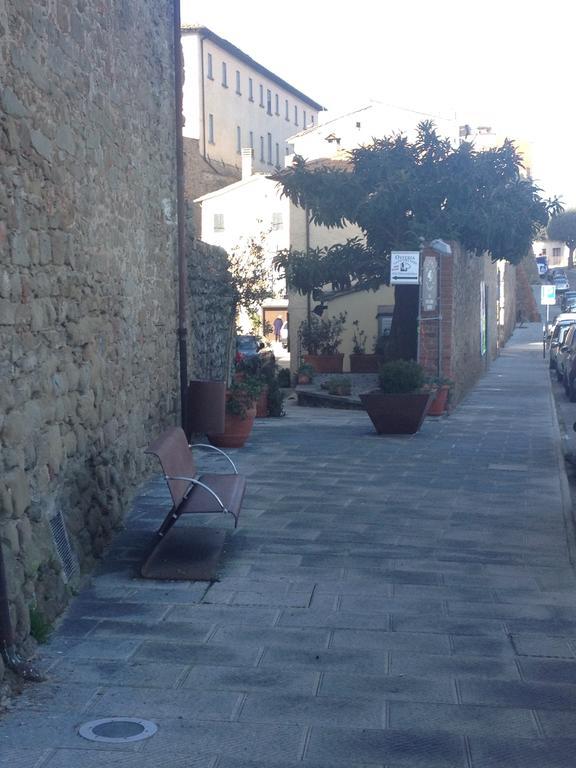 Tre Girasoli Monte San Savino Rom bilde